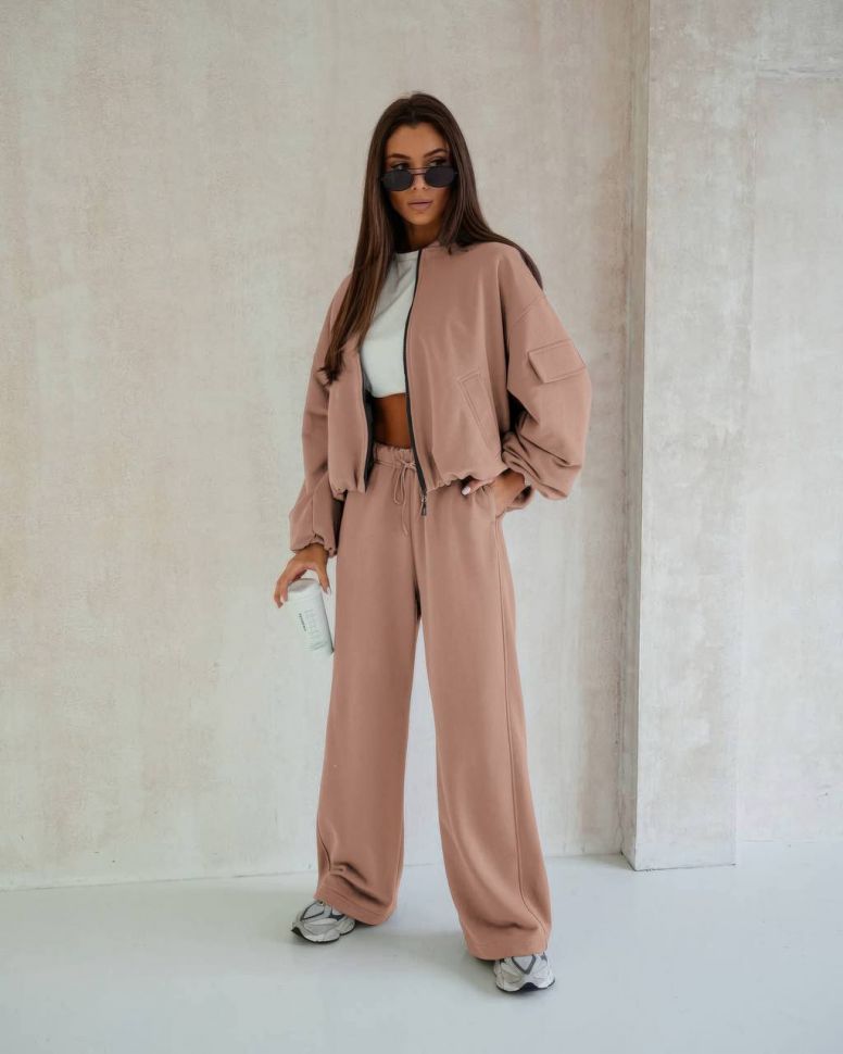 Костюм Розмір: 42-44,46-48,50-52,54-56 S1273