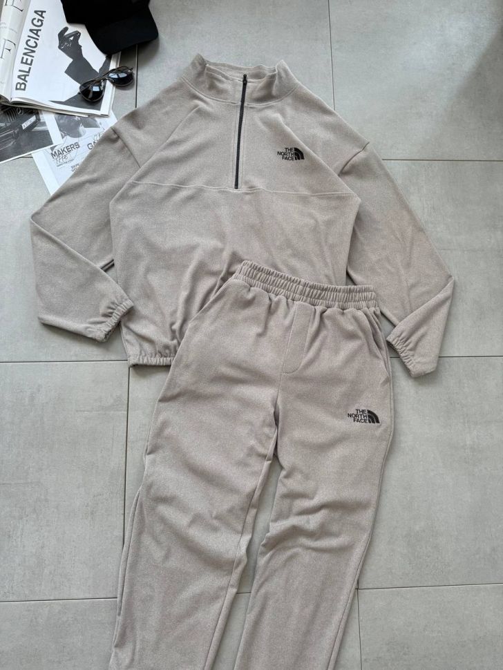 Костюм Розмір: 44-46, 48-50, 52-54 S1071