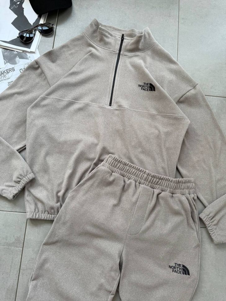 Костюм Розмір: 44-46, 48-50, 52-54 S1071