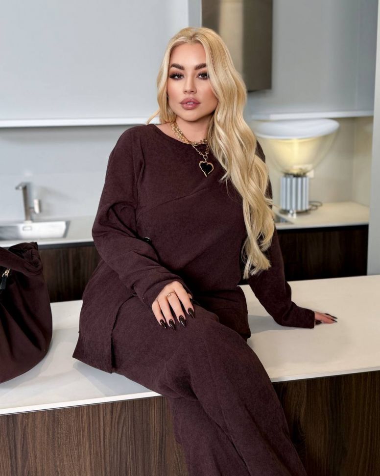 Костюм Розмір: 50-52,54-56,58-60,62-64 S4678