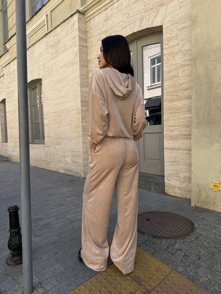 Костюм Розмір: 42-44, 46-48 S1881