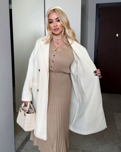 Пальто Розмір: 50-52,54-56,58-60,62-64 S4679