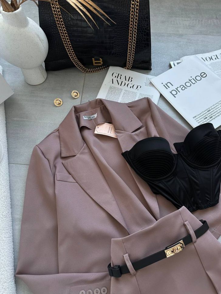 Костюм Розмір: 42-44, 46-48 S3880