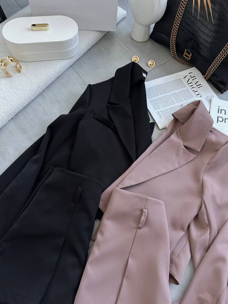 Костюм Розмір: 42-44, 46-48 S3880