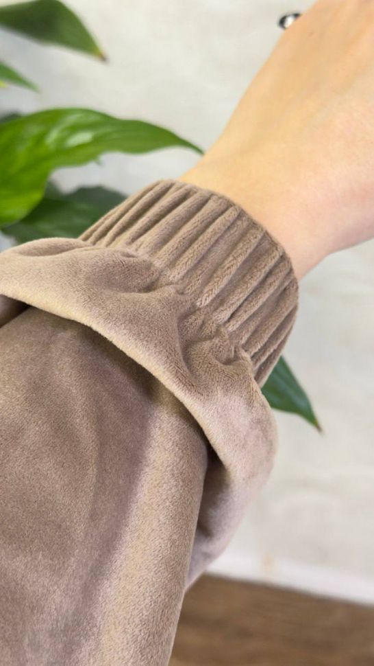 Костюм Розмір: 42-44, 46-48, 50-52 S6279