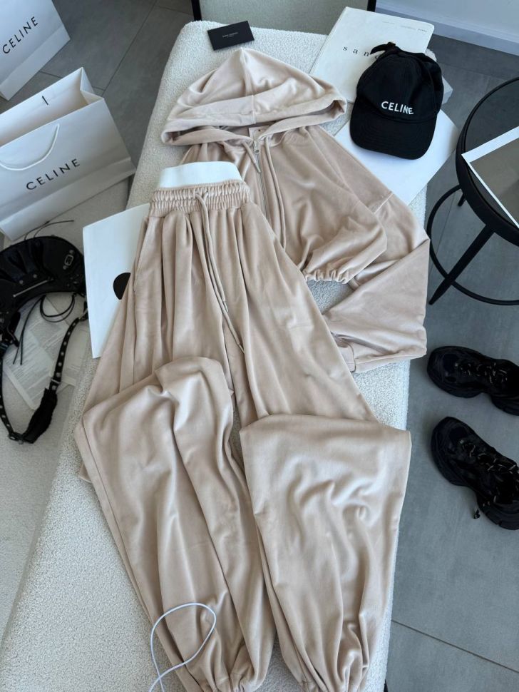 Костюм Розмір: 42-44, 46-48 S6679