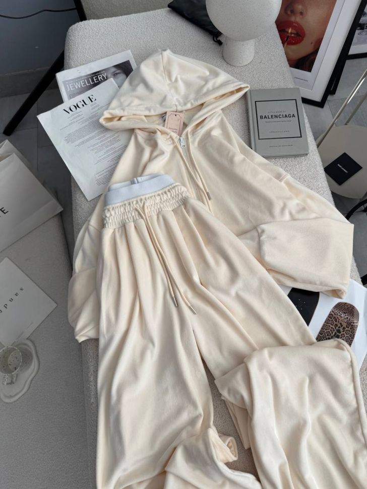 Костюм Розмір: 42-44, 46-48 S6679