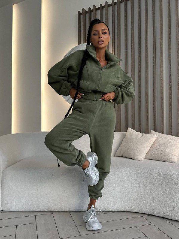 Костюм Розмір: 42-44, 46-48 S2884