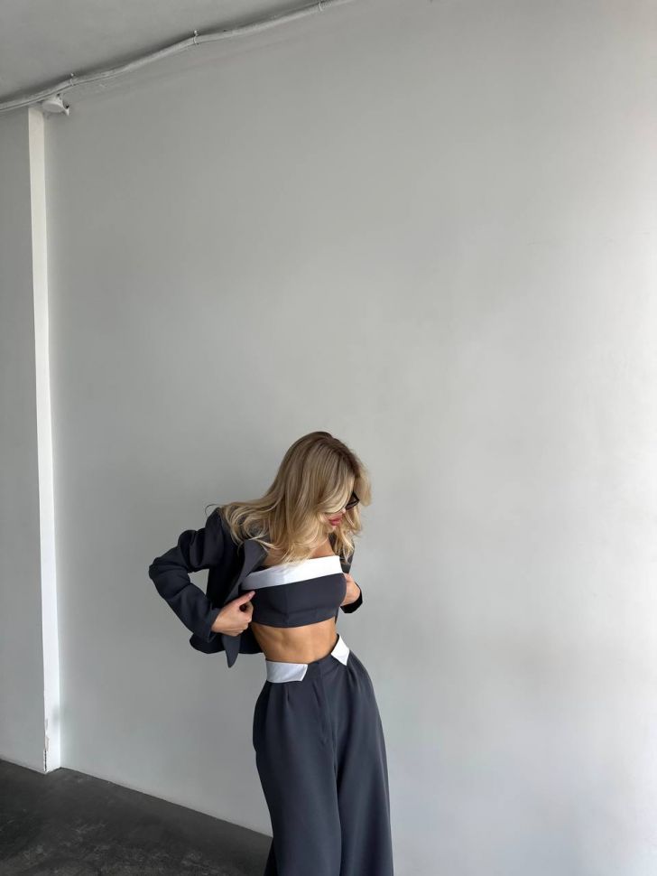 Костюм Розмір: 42-44, 46-48 S3881