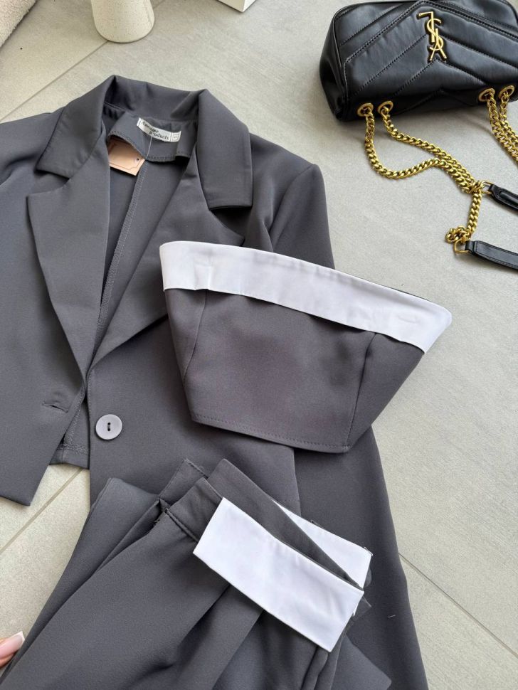 Костюм Розмір: 42-44, 46-48 S3881