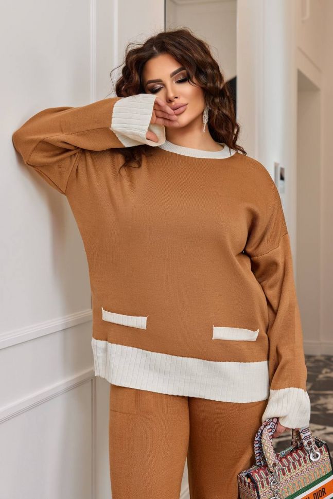 Костюм Розмір: 46-54 S4681