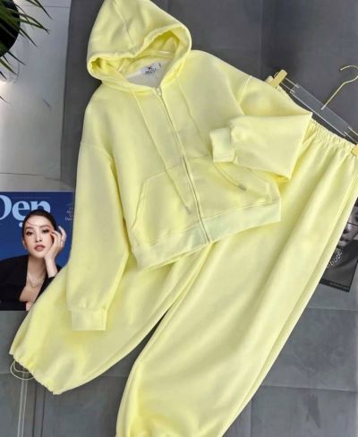 Костюм Розмір: 42-44,46-48,50-52 S780