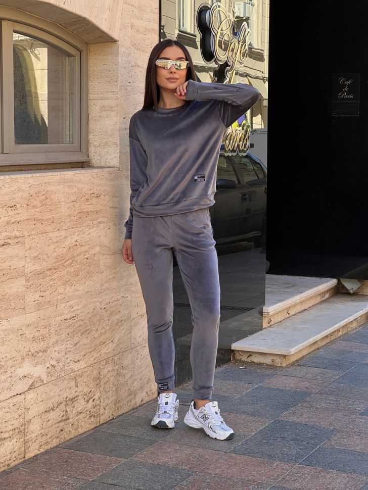 Костюм Розмір: 42-44, 46-48, 50-52 S1785