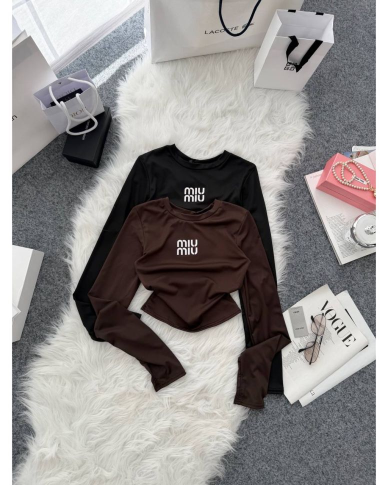 Костюм Розмір: 40-42,44-46 S6285