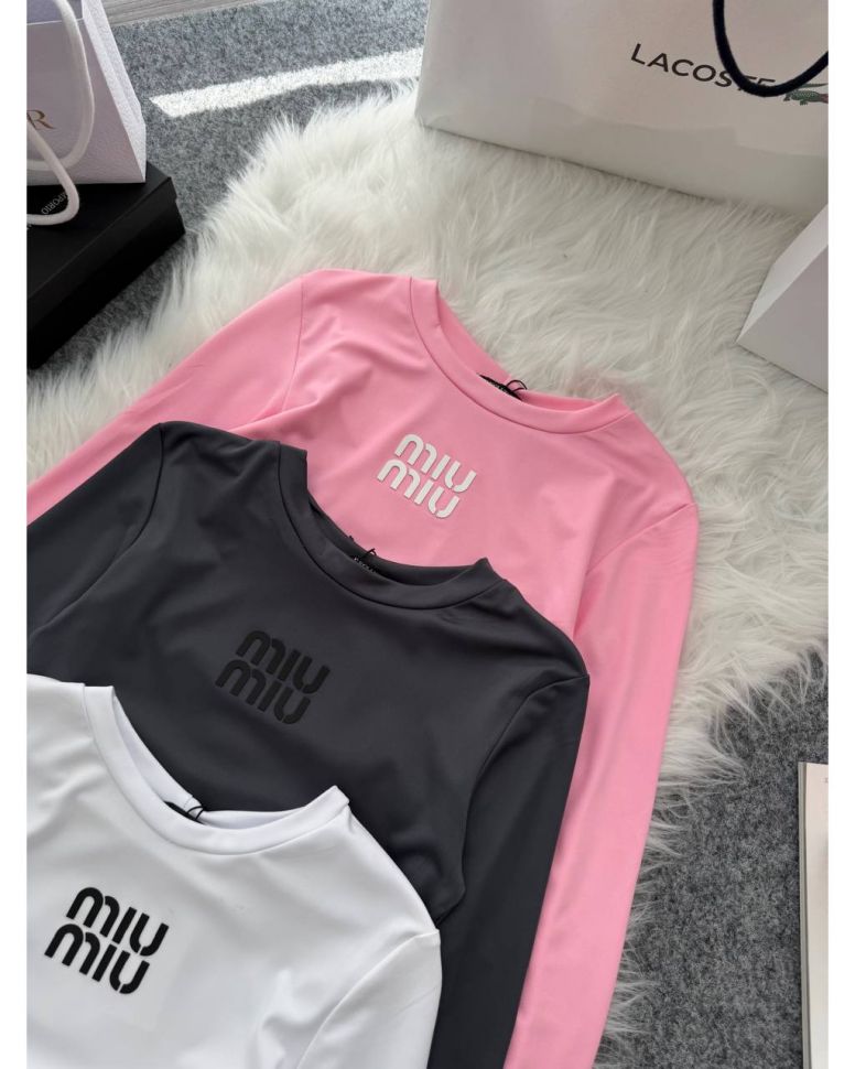 Костюм Розмір: 40-42,44-46 S6285