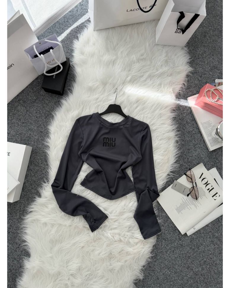 Костюм Розмір: 40-42,44-46 S6285