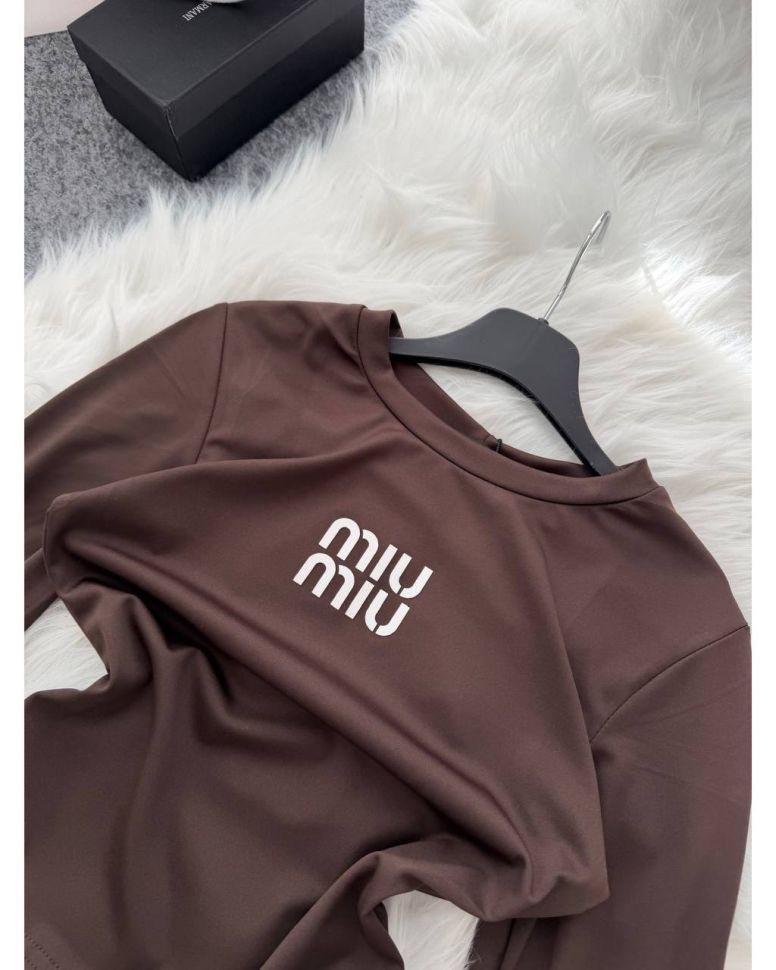 Костюм Розмір: 40-42,44-46 S6285