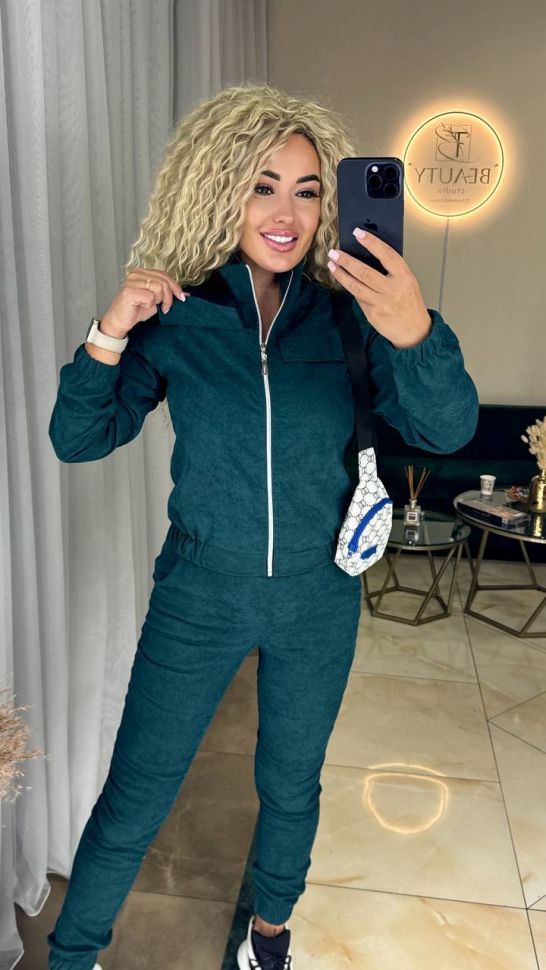 Костюм Розмір: 42-44, 46-48, 50-52 S1182