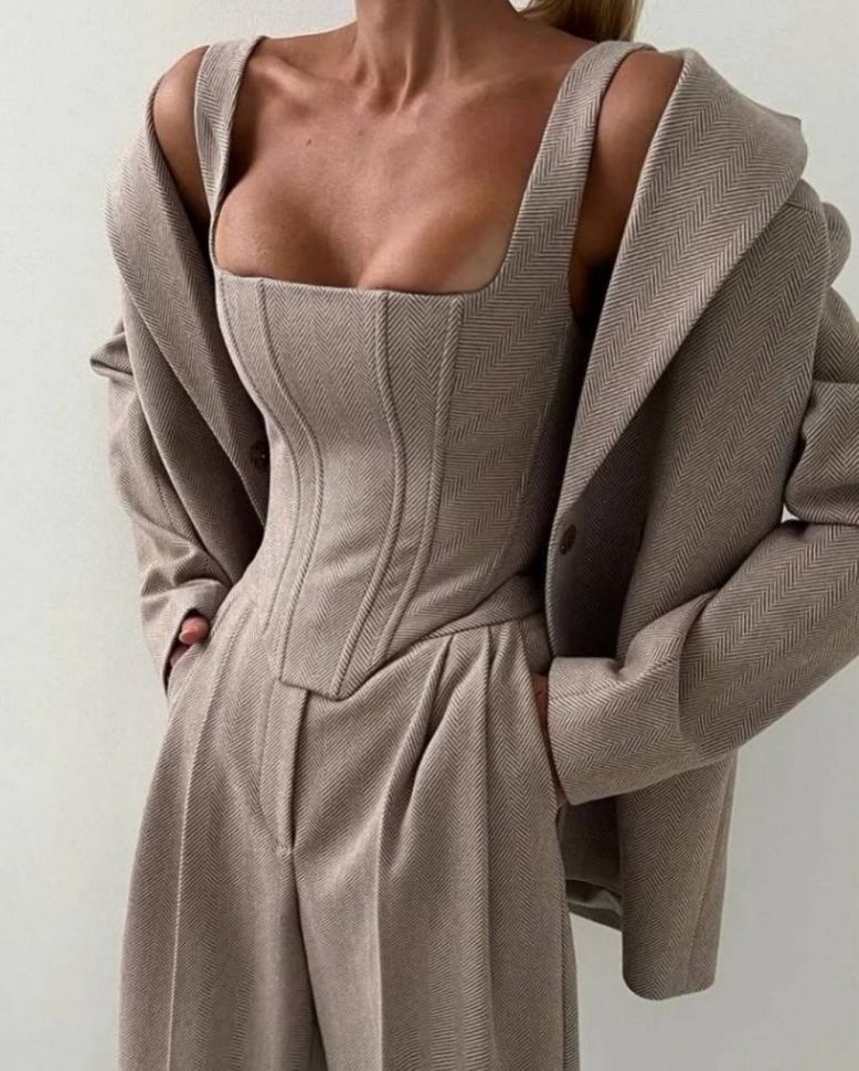 Комплект Розмір: 42, 44, 46 S2289