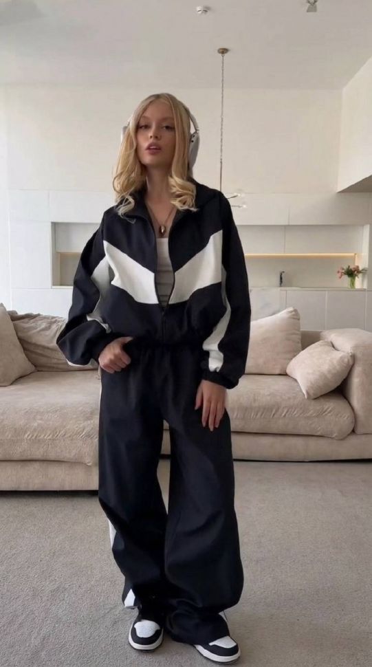 Костюм Розмір: 42/44, 46/48 S6886