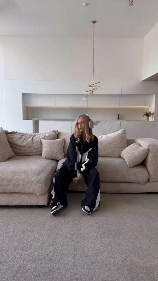 Костюм Розмір: 42/44, 46/48 S6886