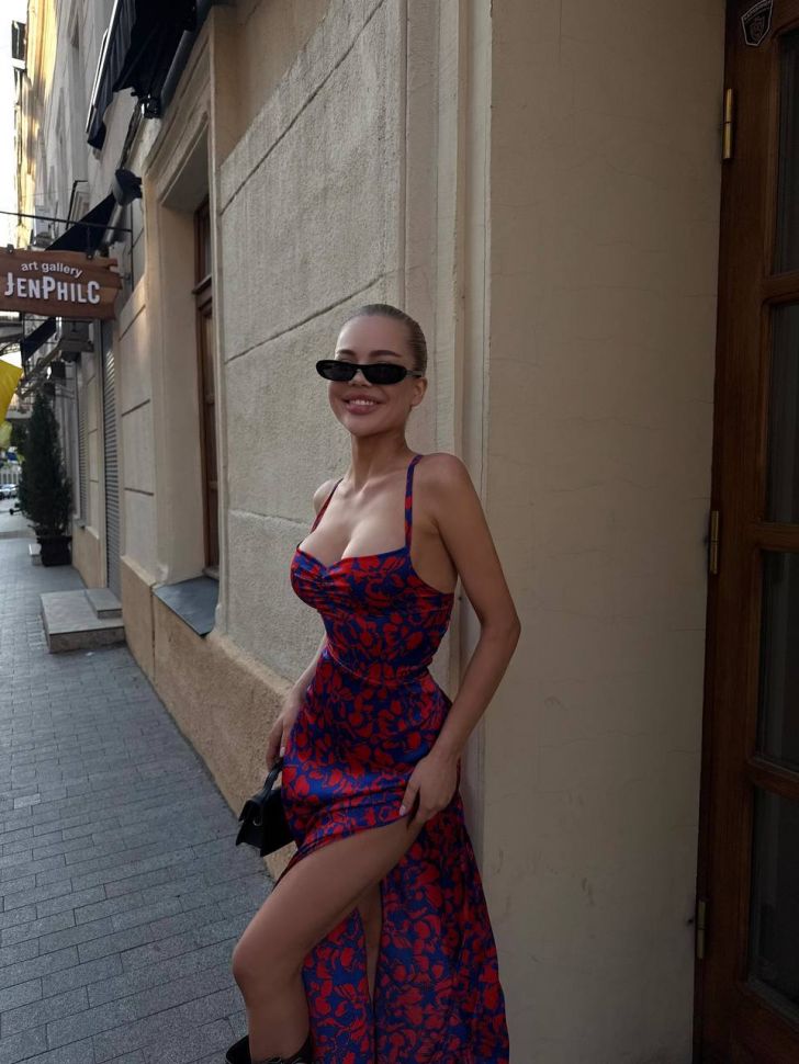 Сукня Розмір: 42-44, 46-48 S5189