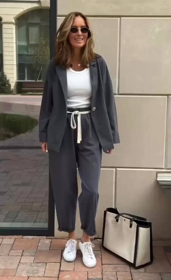 Костюм Розмір: 50-52,54-56,58-60 S5290