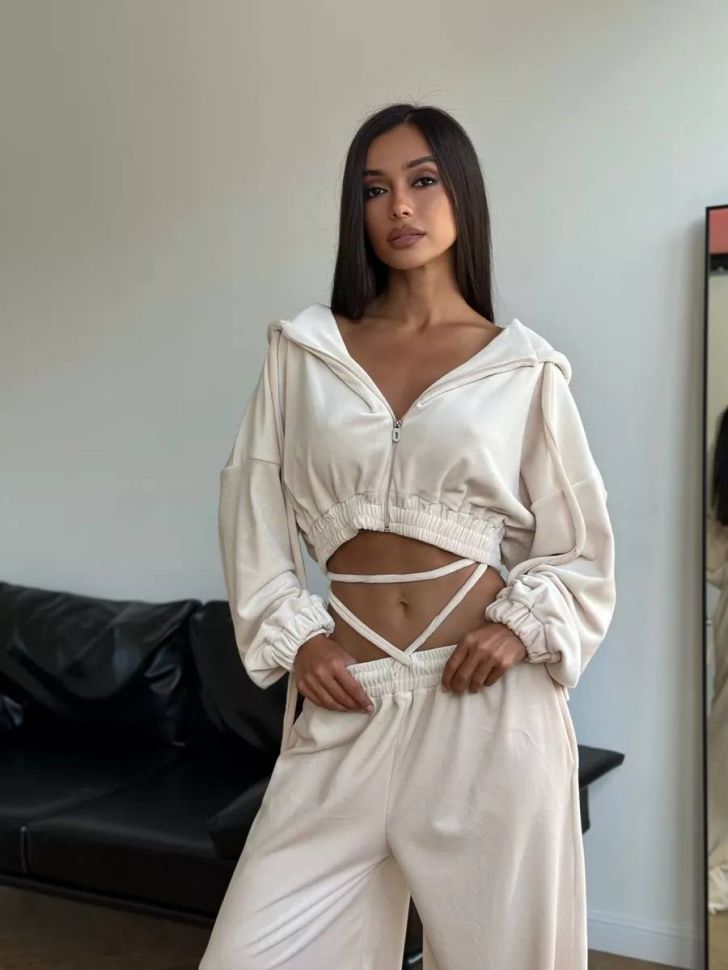 Костюм Розмір: 42-44, 46-48 S687