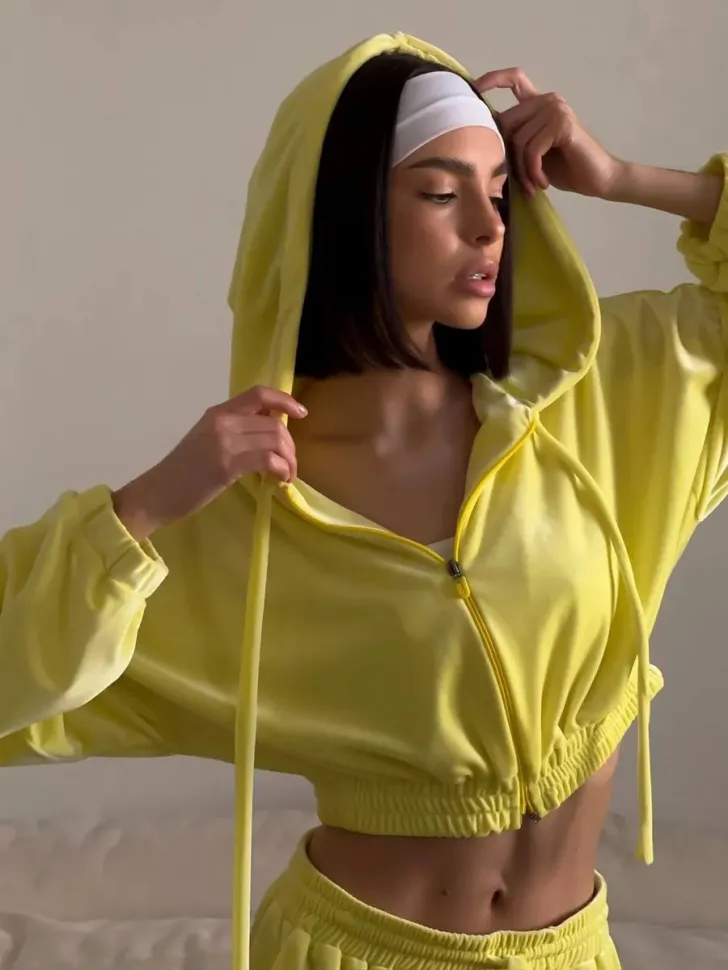 Костюм Розмір: 42-44, 46-48 S687