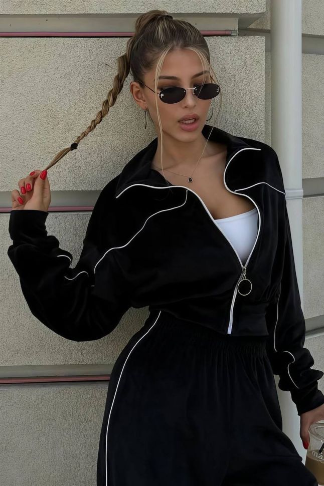 Костюм Розмір: 42-44 46-48 50-52 S4991