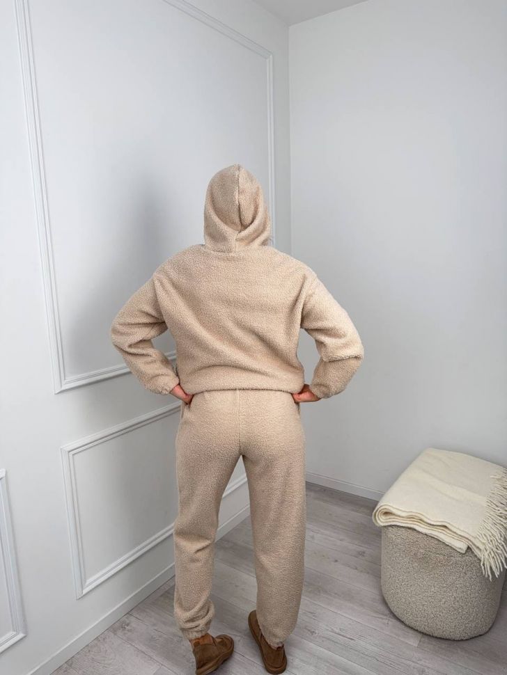 Костюм Розмір: oversize 42/46 S5391