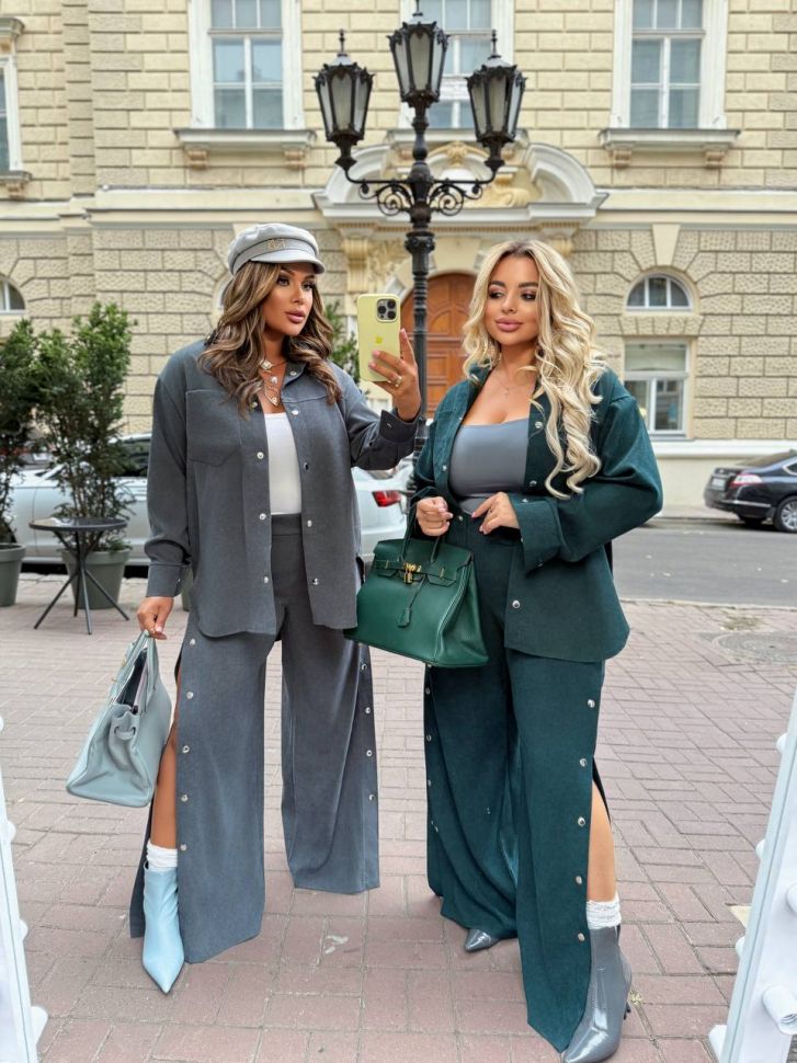 Костюм Розмір: 50-52,54-56,58-60,62-64 S1393