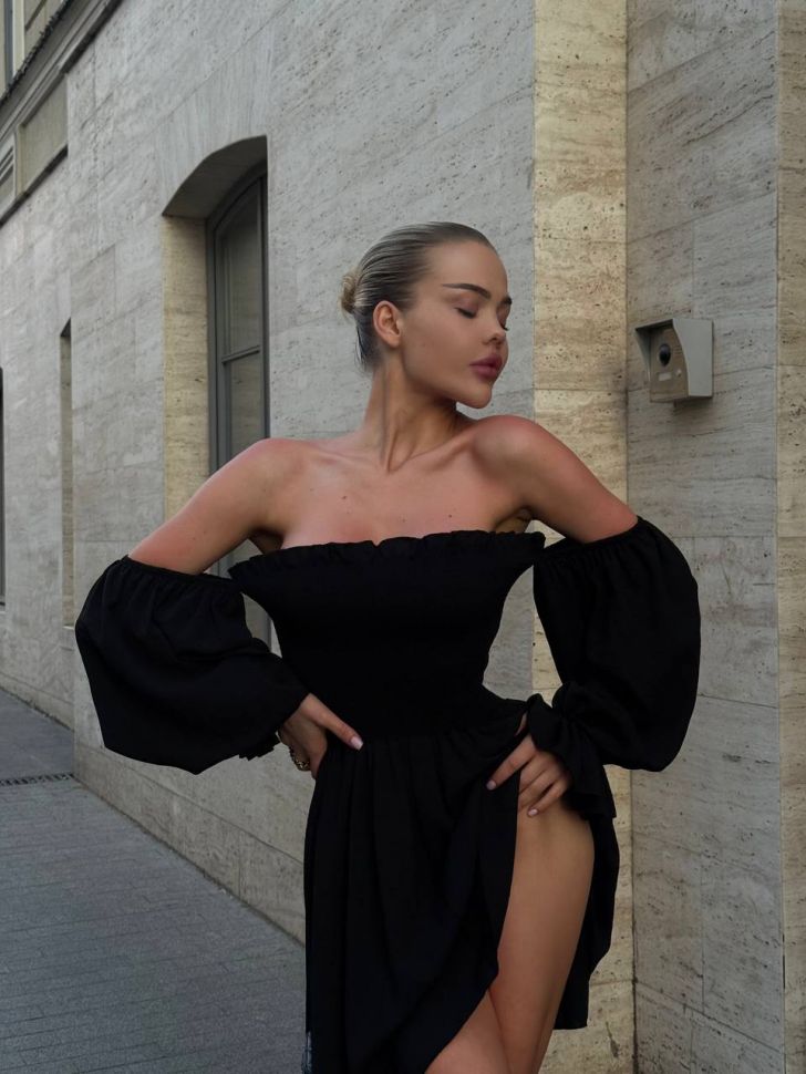 Сукня Розмір: 42/44, 46/48 S2394