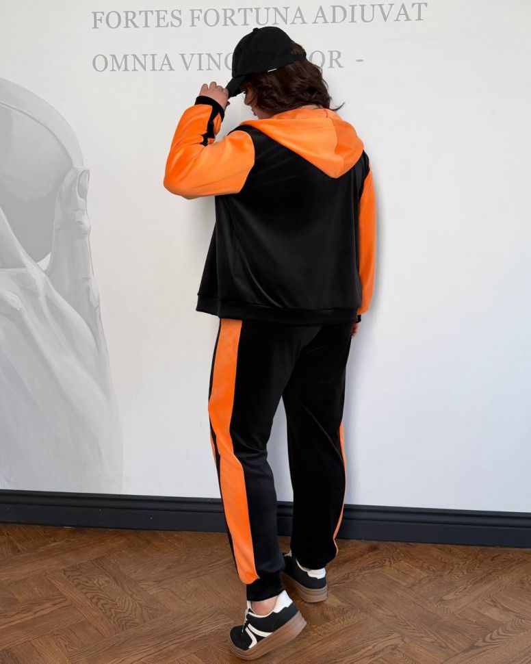 Костюм Розмір: 50-52,54-56, 58-60, 62-64 S5292