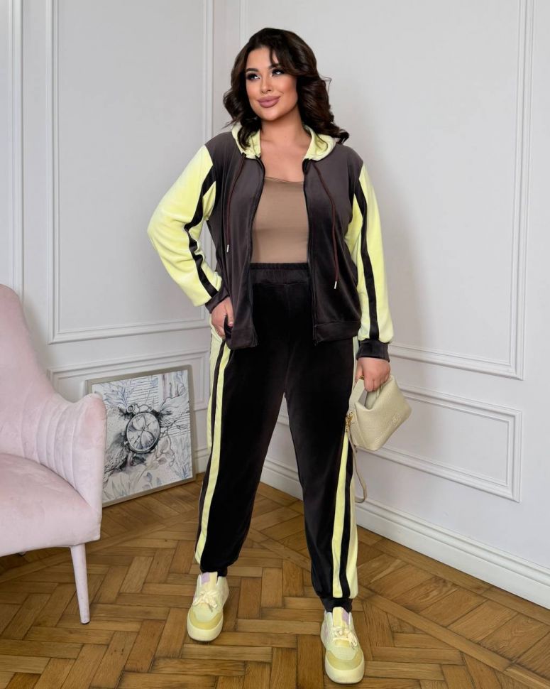 Костюм Розмір: 50-52,54-56, 58-60, 62-64 S5292