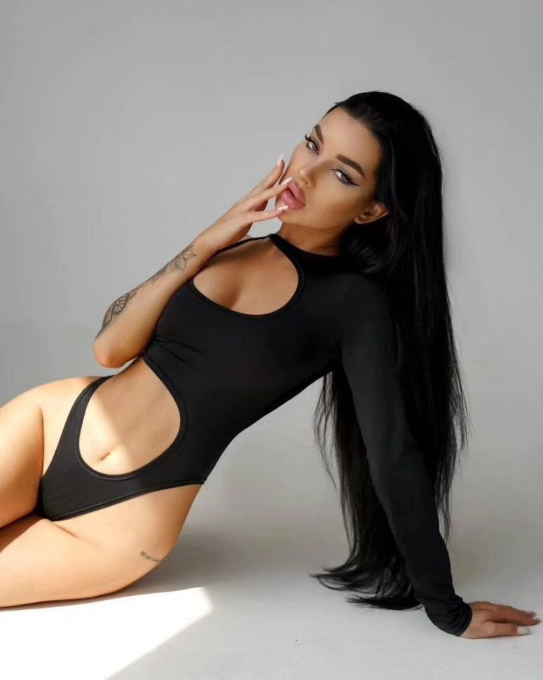 Боді Розмір: 40-42 ,44-46 S989