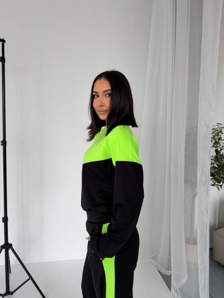 Костюм Розмір: 42-44,  46-48, 50-52 S6695