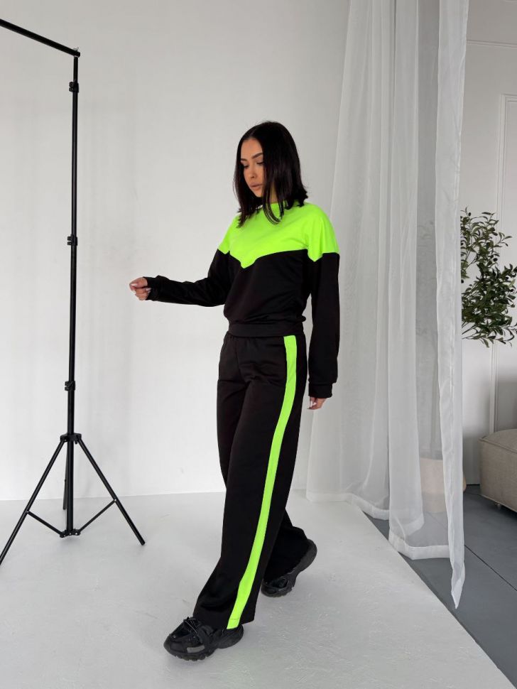 Костюм Розмір: 42-44,  46-48, 50-52 S6695