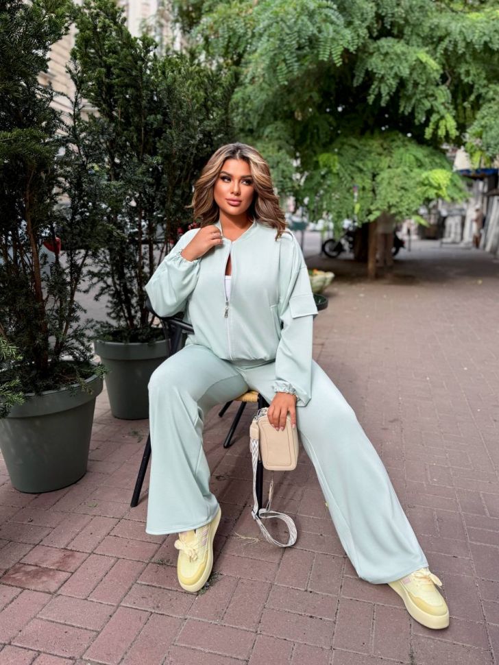 Костюм Розмір: 42-44,46-48,50-52,54-56 S1798