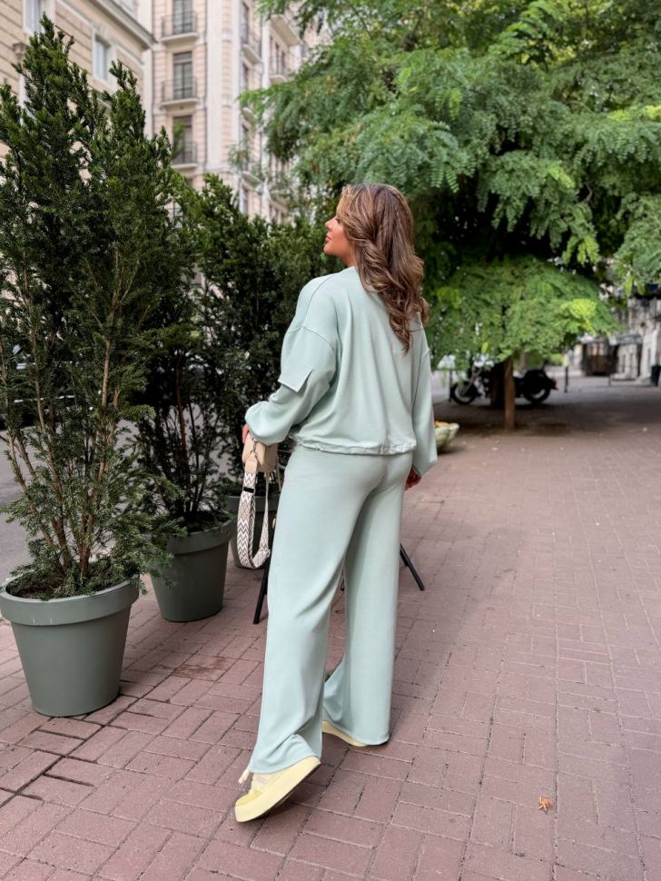 Костюм Розмір: 42-44,46-48,50-52,54-56 S1798