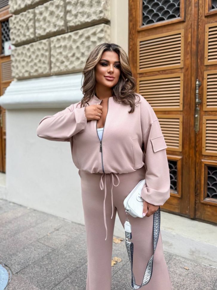 Костюм Розмір: 42-44,46-48,50-52,54-56 S1798