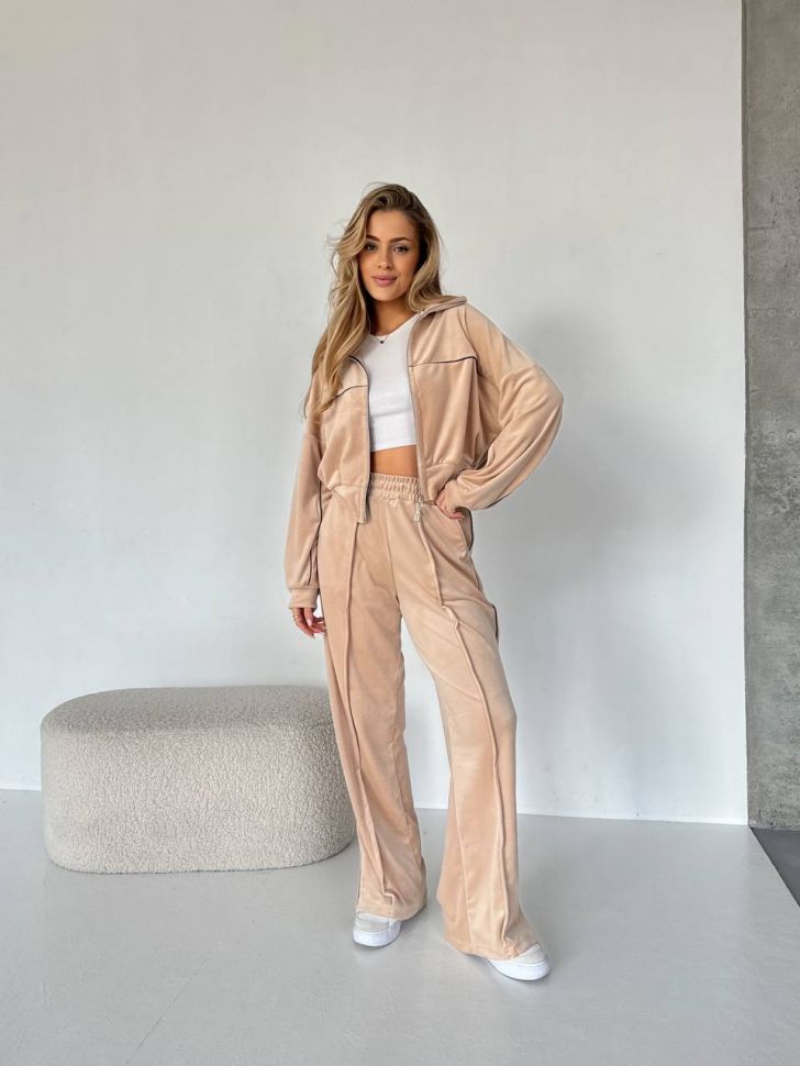 Костюм Розмір: 42-44 46-48 S1899