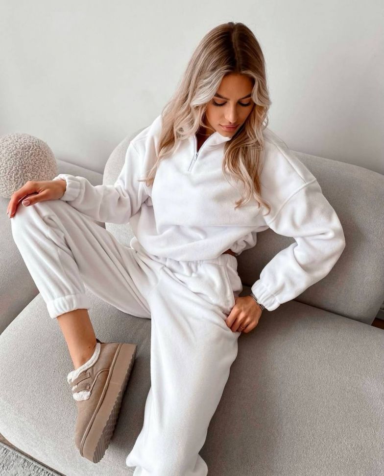 Костюм Розмір: oversize 42-46 S12897