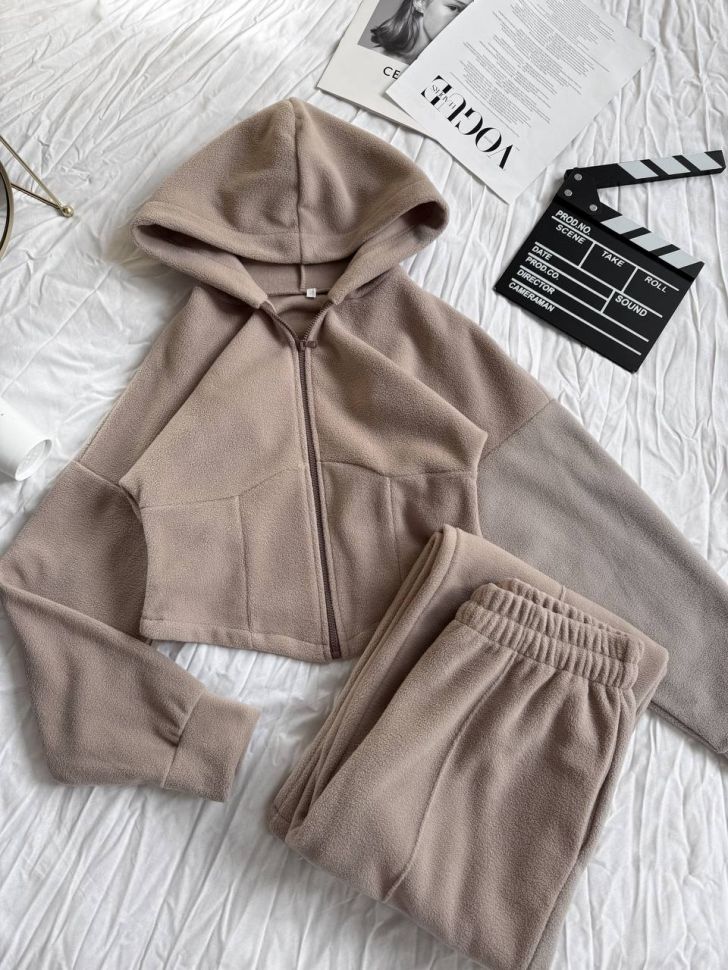 Костюм Розмір: 42-44, 46-48 S3102