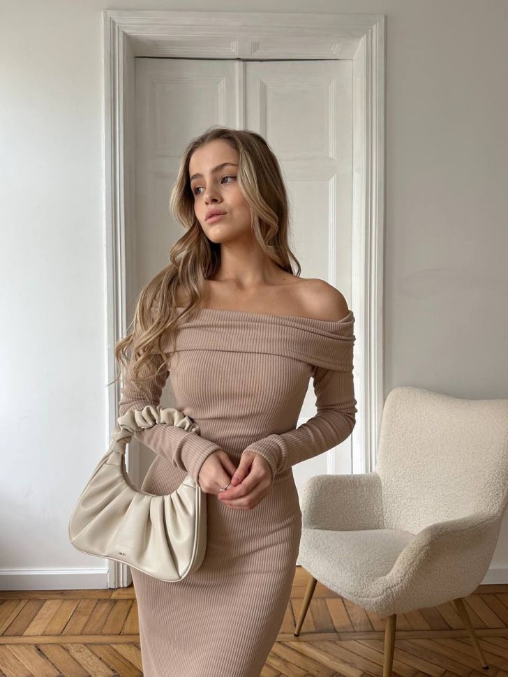 Сукня Розмір: 42-46, one size S3701