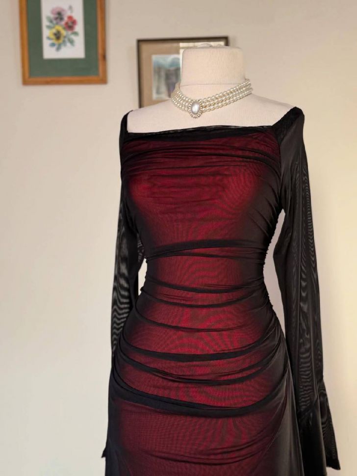 Сукня Розмір: 42-44, 44-46 S3702