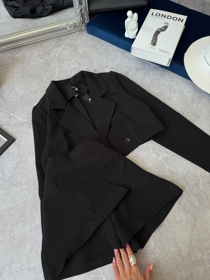 Костюм Розмір: 42-44, 46-48 S1305