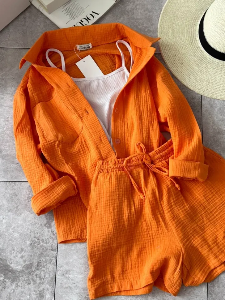 Костюм Розмір: 42-44, 46-48 S701