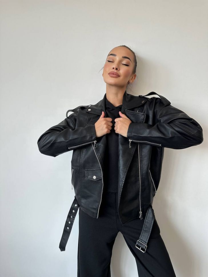 Куртка Розмір: 42-46 oversized,48-52 oversized S2307