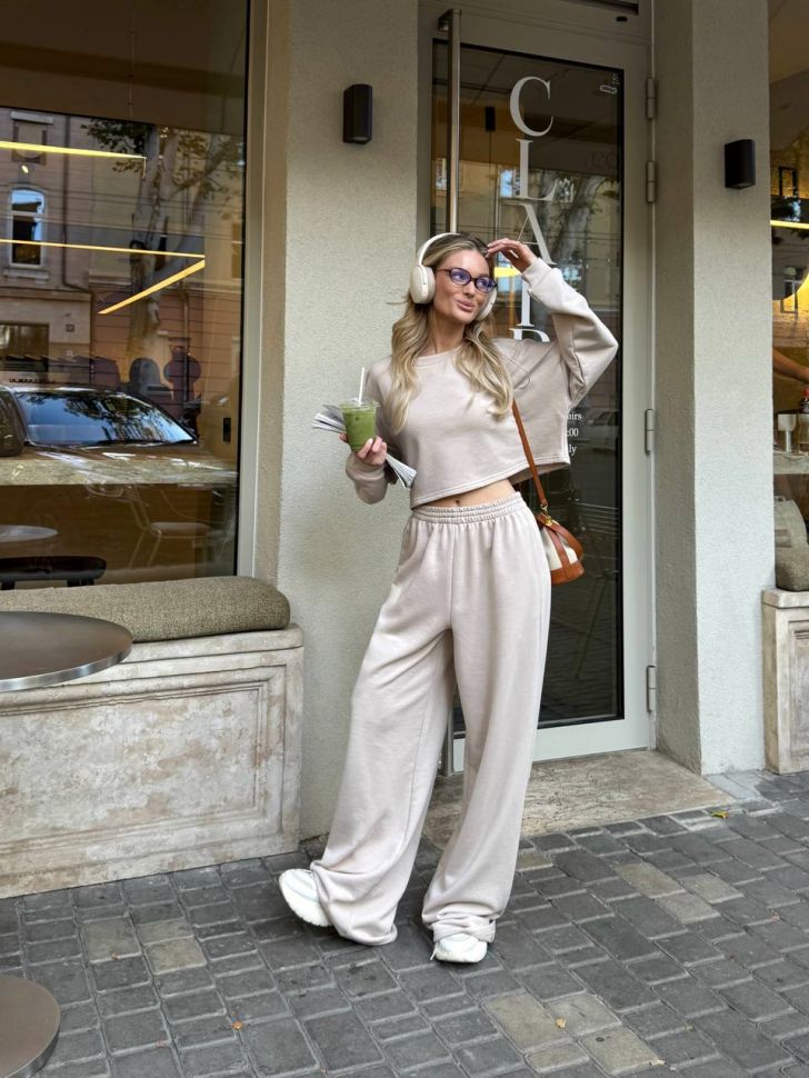 Костюм Розмір: 42/44, 46/48 S2108